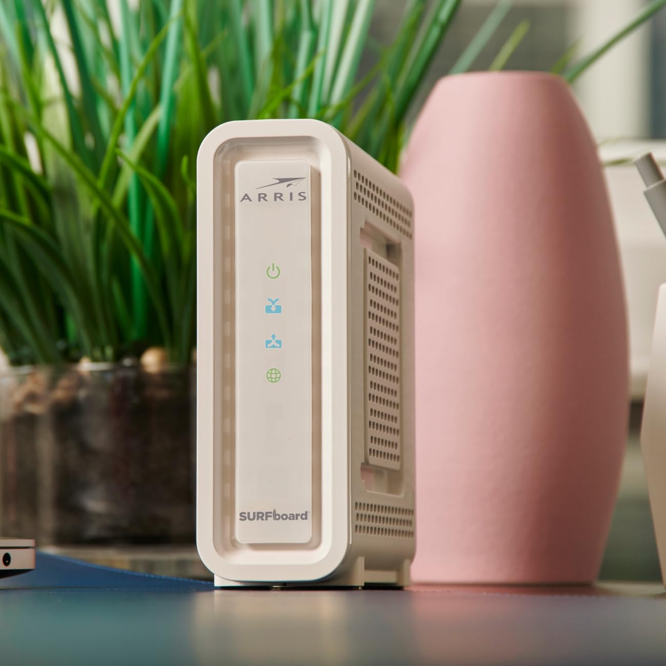 ARRIS (SB6190) - Cable Modem - DOCSIS 3.0 32x8 Gigabit Modem